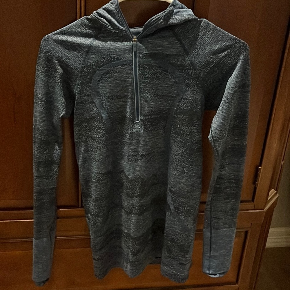 Lululemon swiftly tech